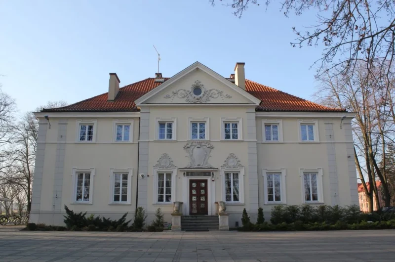 palac-w-woli-rasztowskiej-3